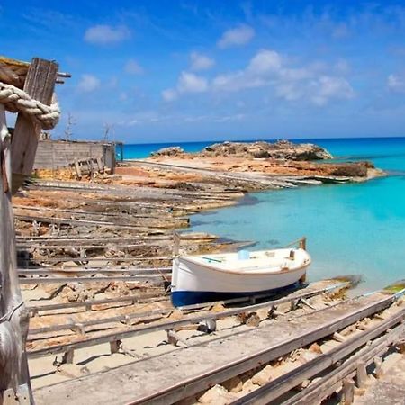 Villa Skiba Es Calo  Ngoại thất bức ảnh