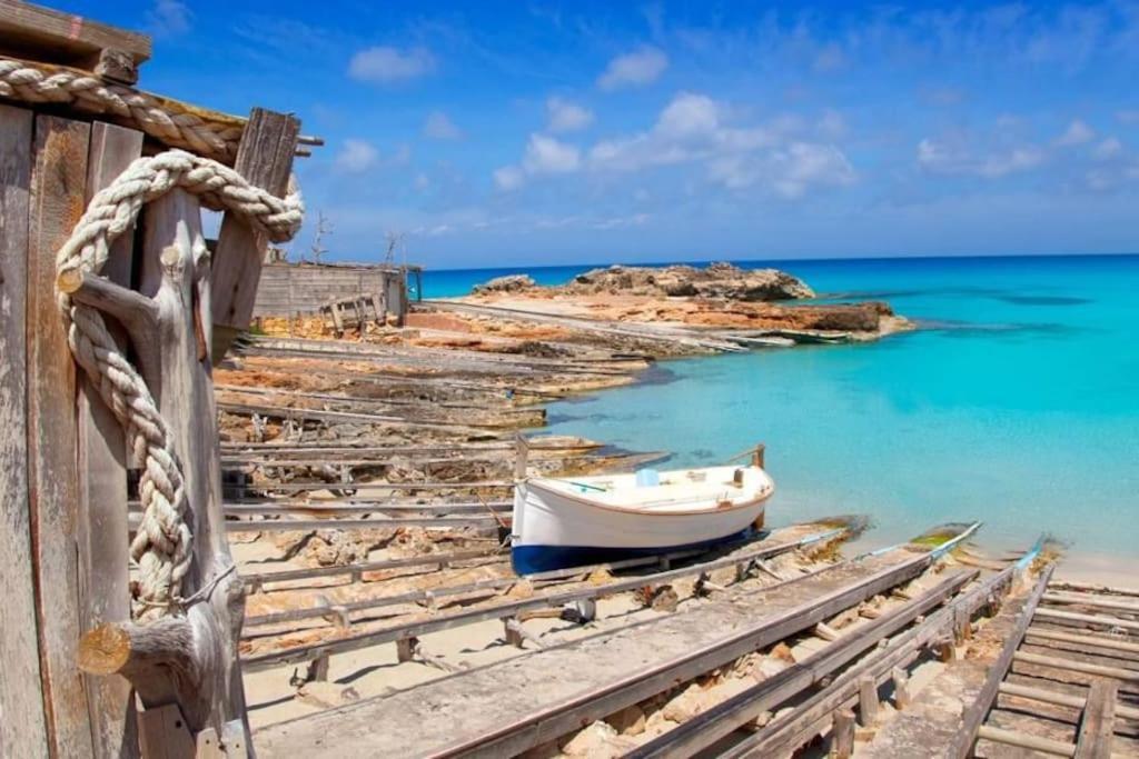 Villa Skiba Es Calo  Ngoại thất bức ảnh